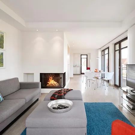 Apartment Rothtraut Remise 6 *